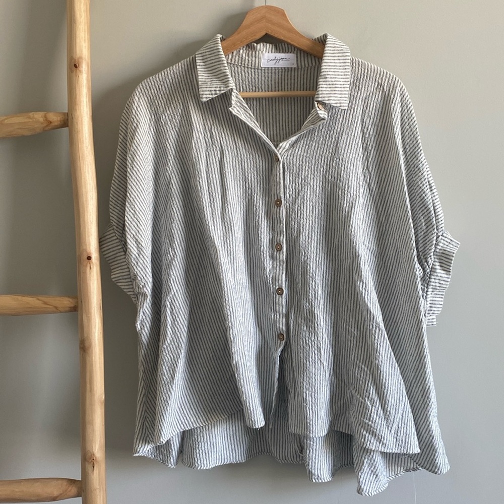 Carly Jean Los Angeles Striped Blouse - Gray and White